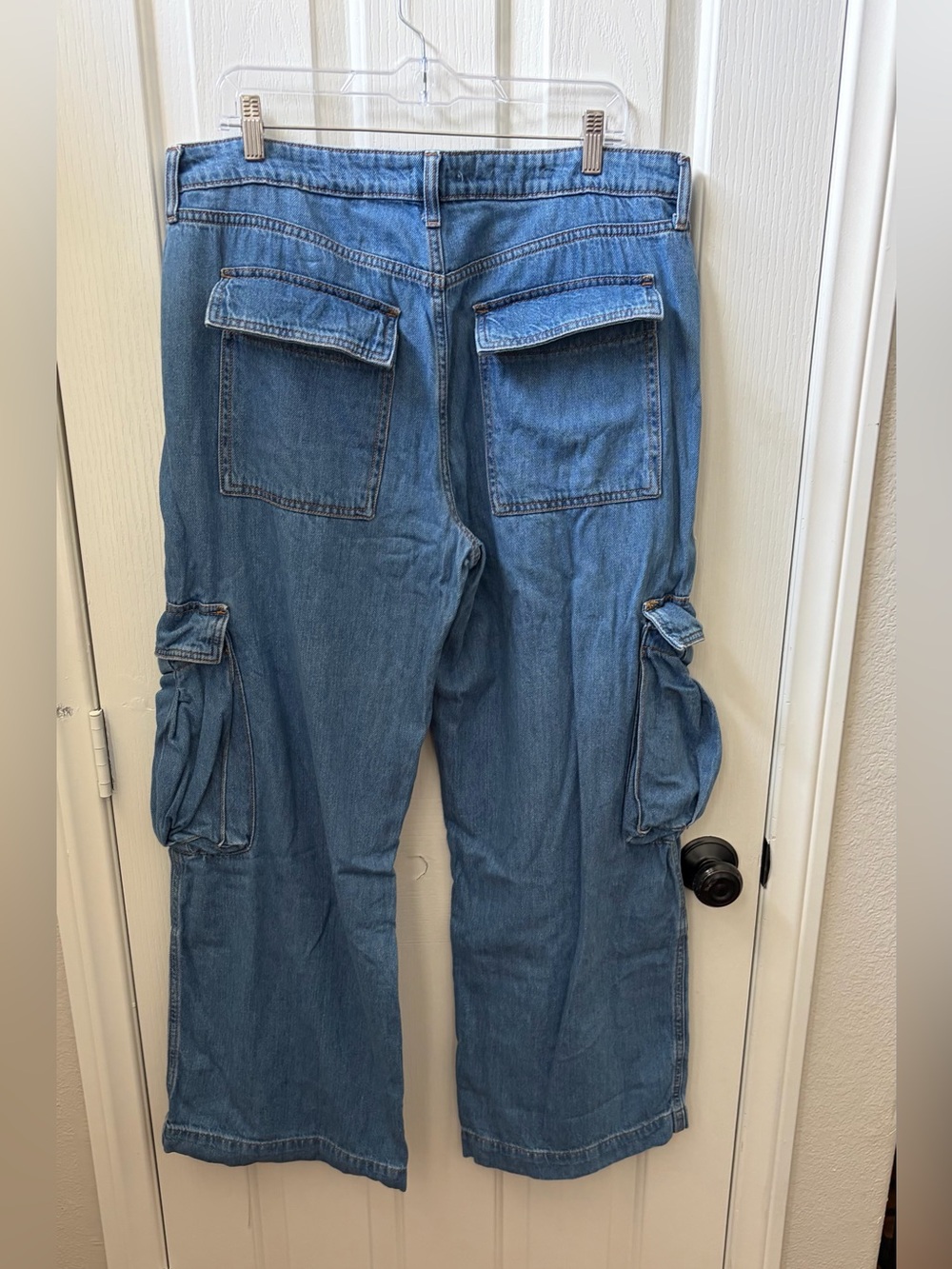 Women's Blue Denim Cargo Pants - Classic Utility Style - Picture 4 of 4
